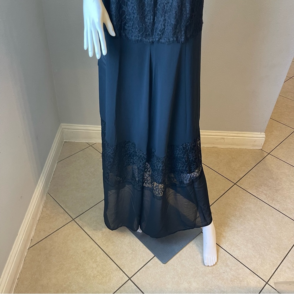 Chiffon Lace-Trim Maxi Dress
Size small
New with tags
Brand is Forever 21 - Picture 5 of 14
